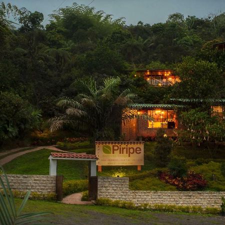 Piripe Wellness Lodge Pacto エクステリア 写真
