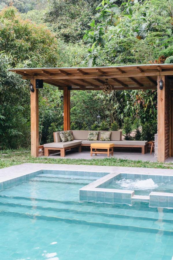 Piripe Wellness Lodge Pacto エクステリア 写真